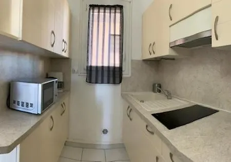 Face Mer, Grand De 32m2, Clim, Wifi, Parking, Proche Commerces Apartmán