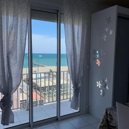 Apartment Face Mer, Grand De 32m2, Clim, Wifi, Parking, Proche Commerces Saint-Cyprien (Pyrenees-Orientales)